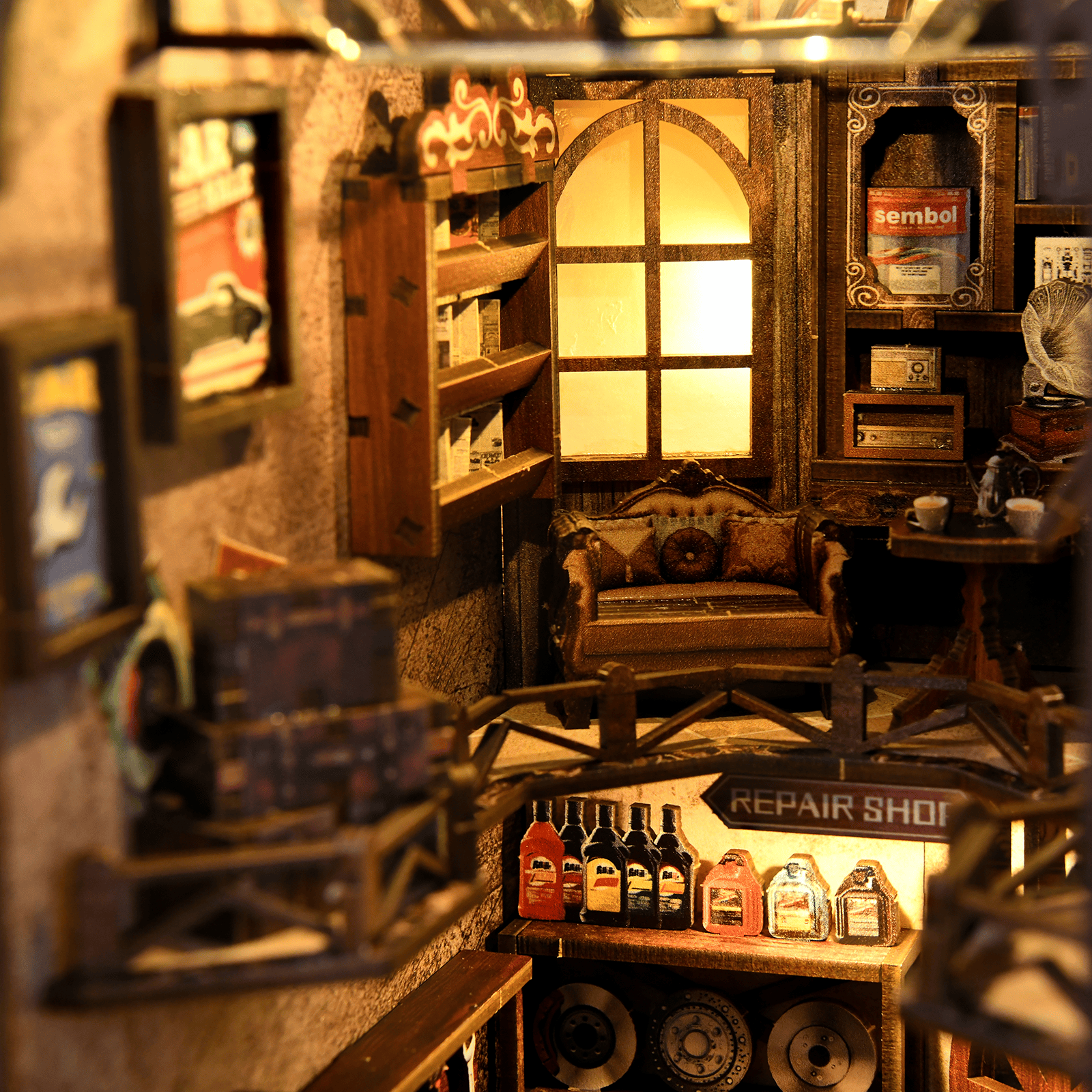 Book Nook Craftmanship Repair Shop