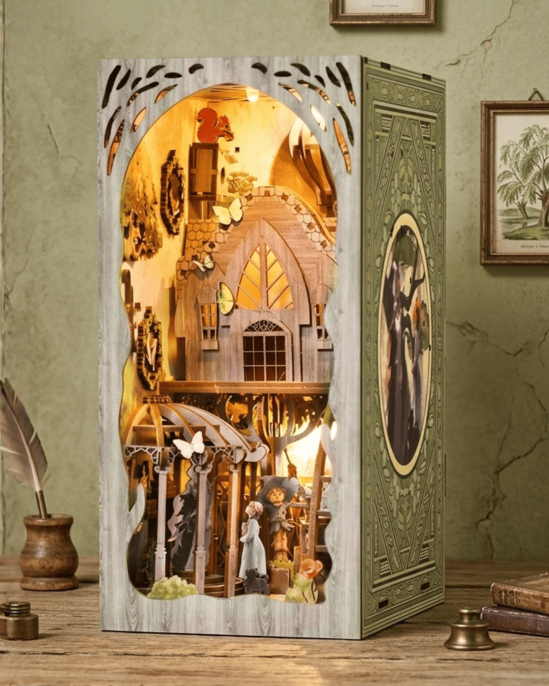 Book Nook Dorothy's Journey
