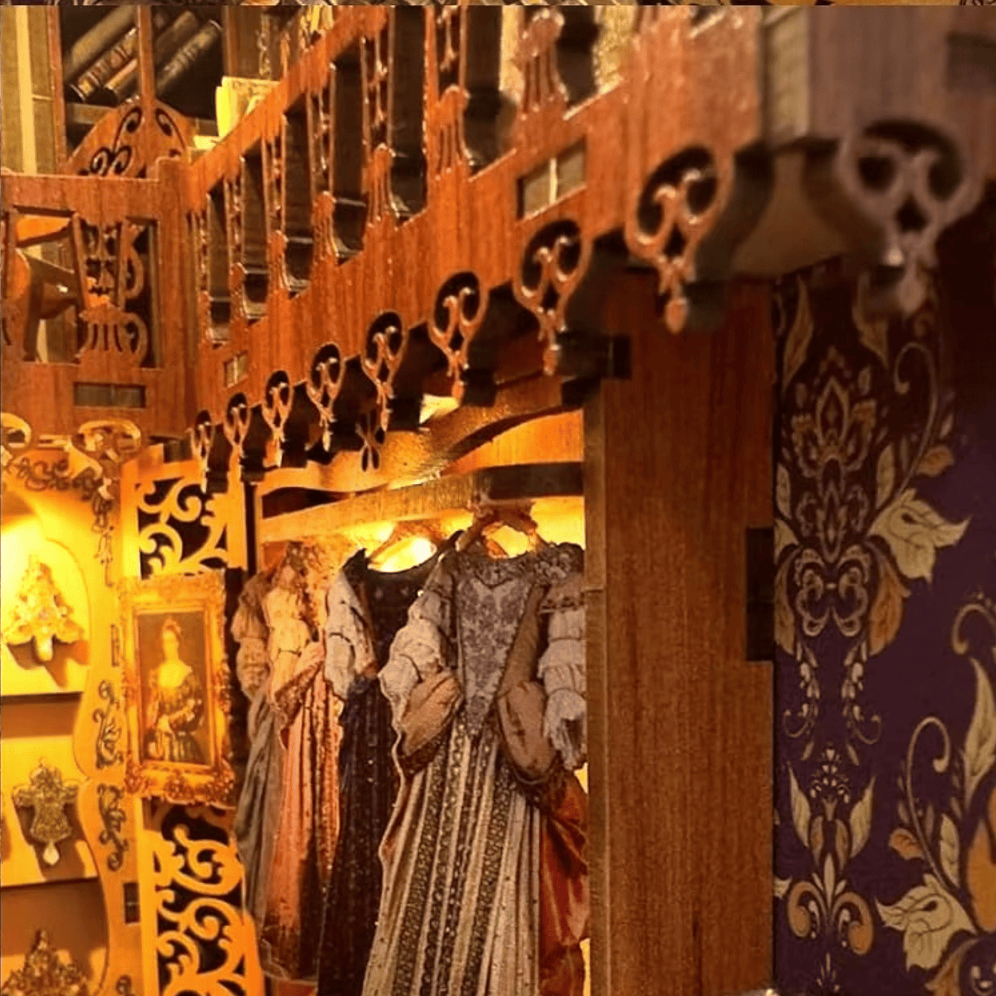Book Nook Gorgeous Wardrobe of Duchess