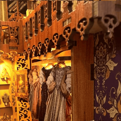Book Nook Gorgeous Wardrobe of Duchess