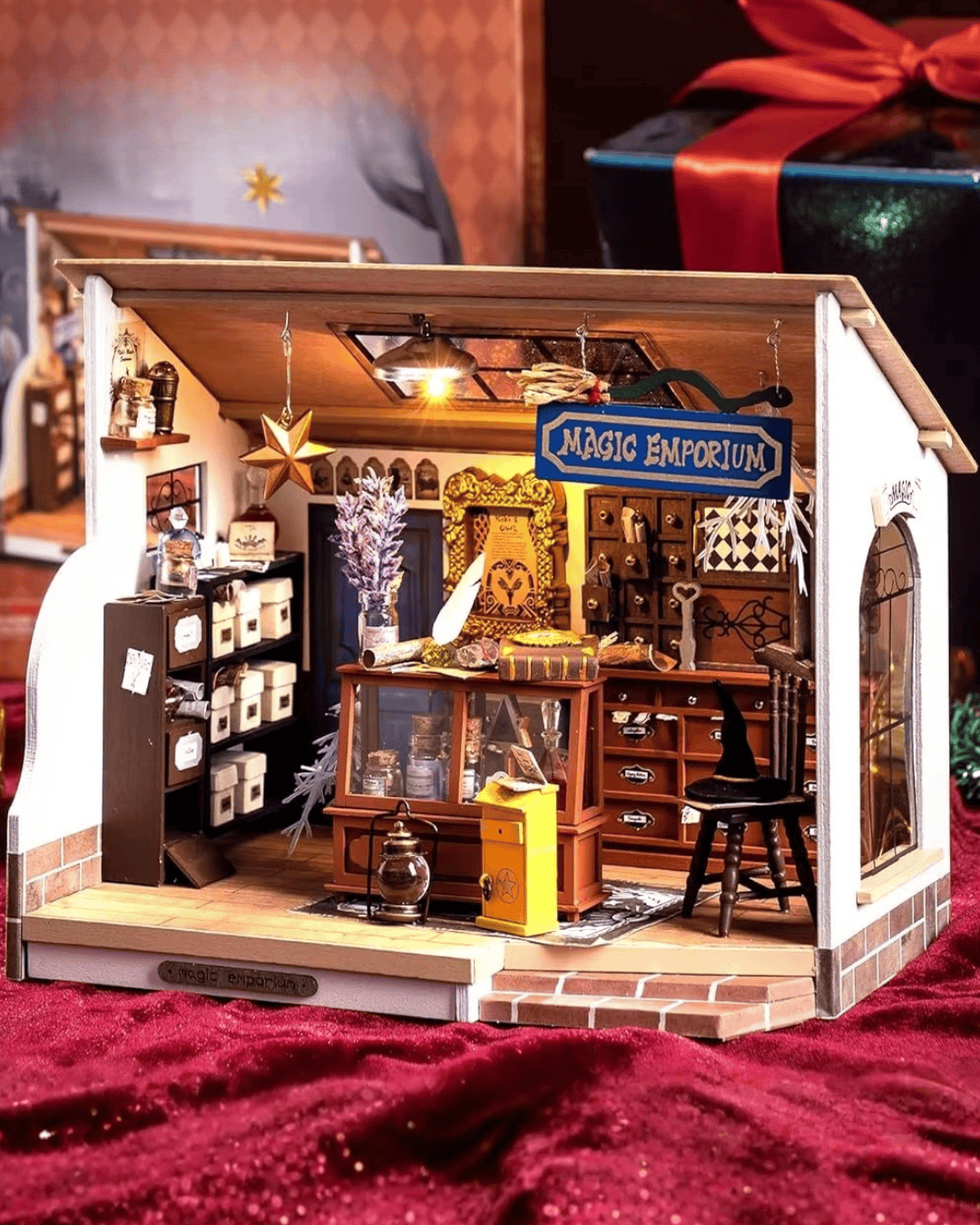 Book Nook Kiki's Magic Emporium