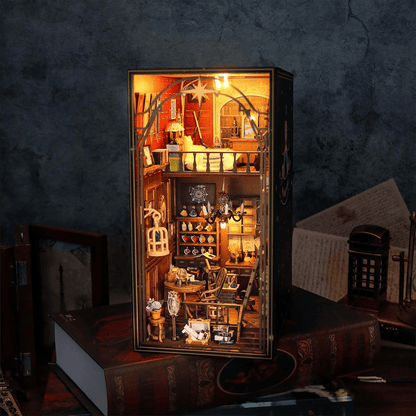 Book Nook Mira Magic House