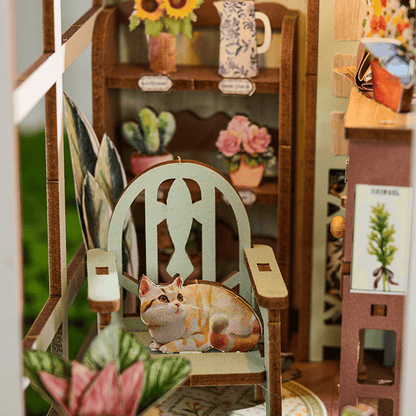 Book Nook Romantic Garden